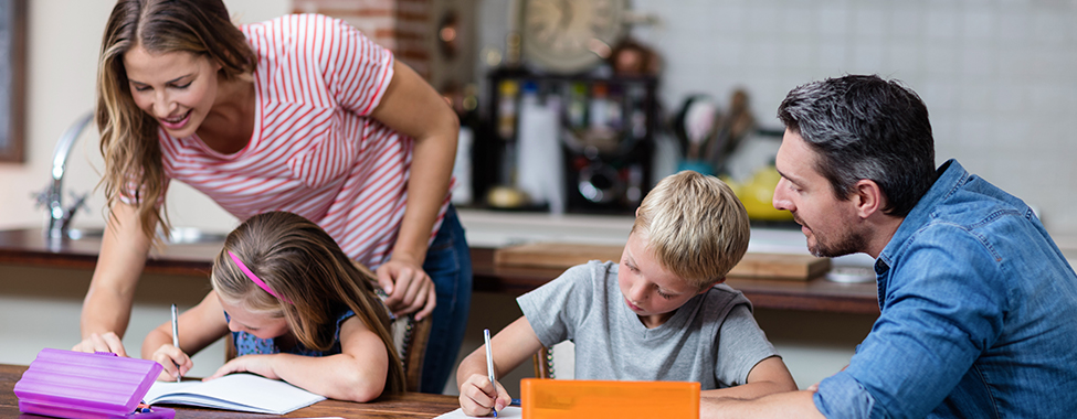 Parents-Helping-Young-Children-with-Homework